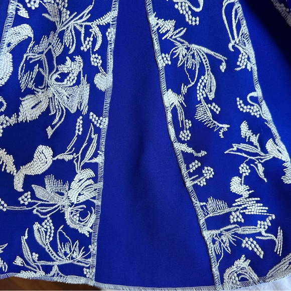 TADASHI SHOJI DRESS - Picture 3 of 5